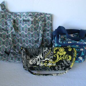 LOT OF 3 VERA BRADLEY BAGS TOTE LUNCHBOX SHOULDERBAG **SELLING AS IS